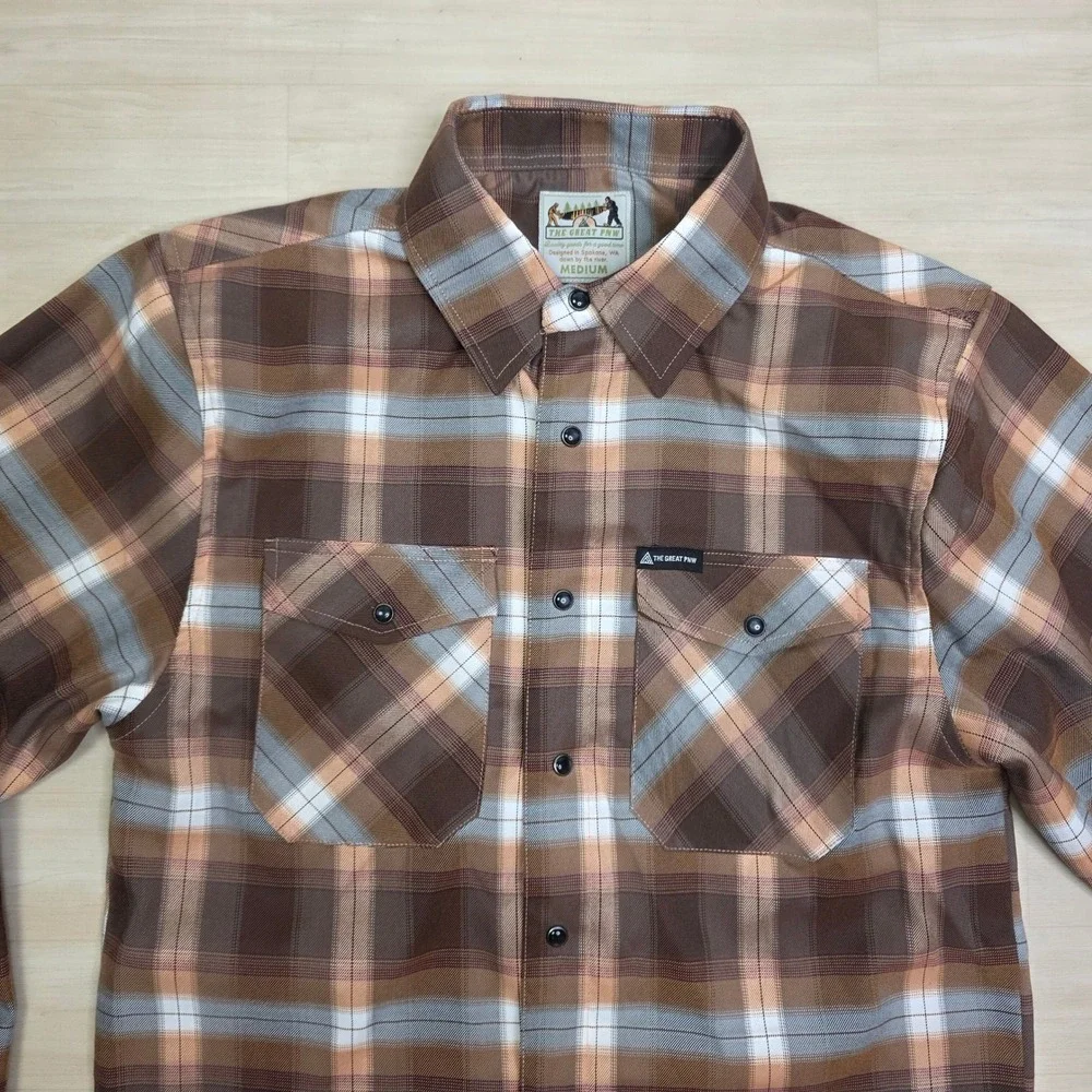 The Great PNW Mens Plaid Button Down Shirt Brown Tan Grey Long Sleeve Medium